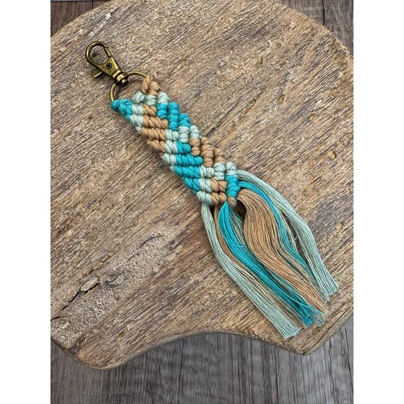 Macrame Green Purse Charm Bag Charm Boho Accessories FAST SHIP NEW - Picture 2 of 4